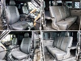 ダークプライムⅡならではのハーフレザー調のシートとなってます！