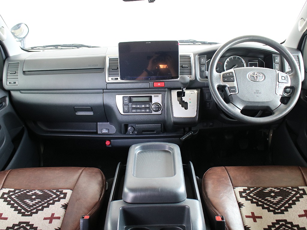 アースカラーのディーゼル2WDが入庫しました！
