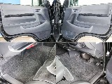 運転席・助手席の足元のお写真になります！
