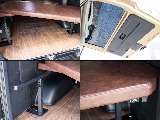 オリジナルのカーゴマットも引いているので荷物なども積みやすいです！