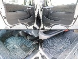 運転席・助手席の足元も状態良好です！