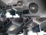 12.1インチのトヨタ純正フリップダウンモニターにルーフスピーカーまで装備済み！