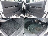 運転席・助手席の足元のお写真になります！状態良好です！
