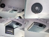 フリップダウンモニターにルーフスピーカーが装備されてます！