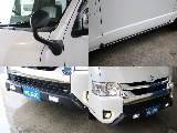 デイライト付きのオフロードバンパーが装備されてます!