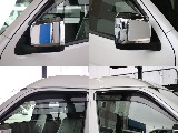 オリジナルドアバイザーもはじめから装備されてます!