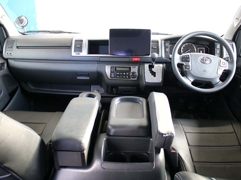 運転席周りのお写真になります！