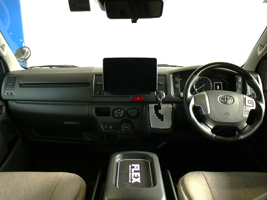 運転席周りのお写真になります！