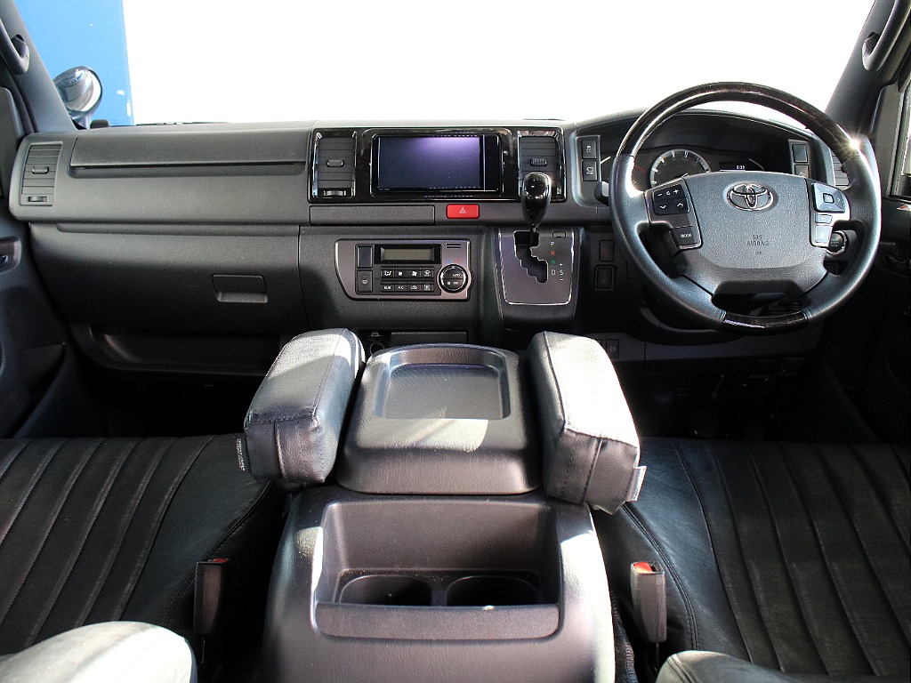 視認性の良いコクピット周りになってます！