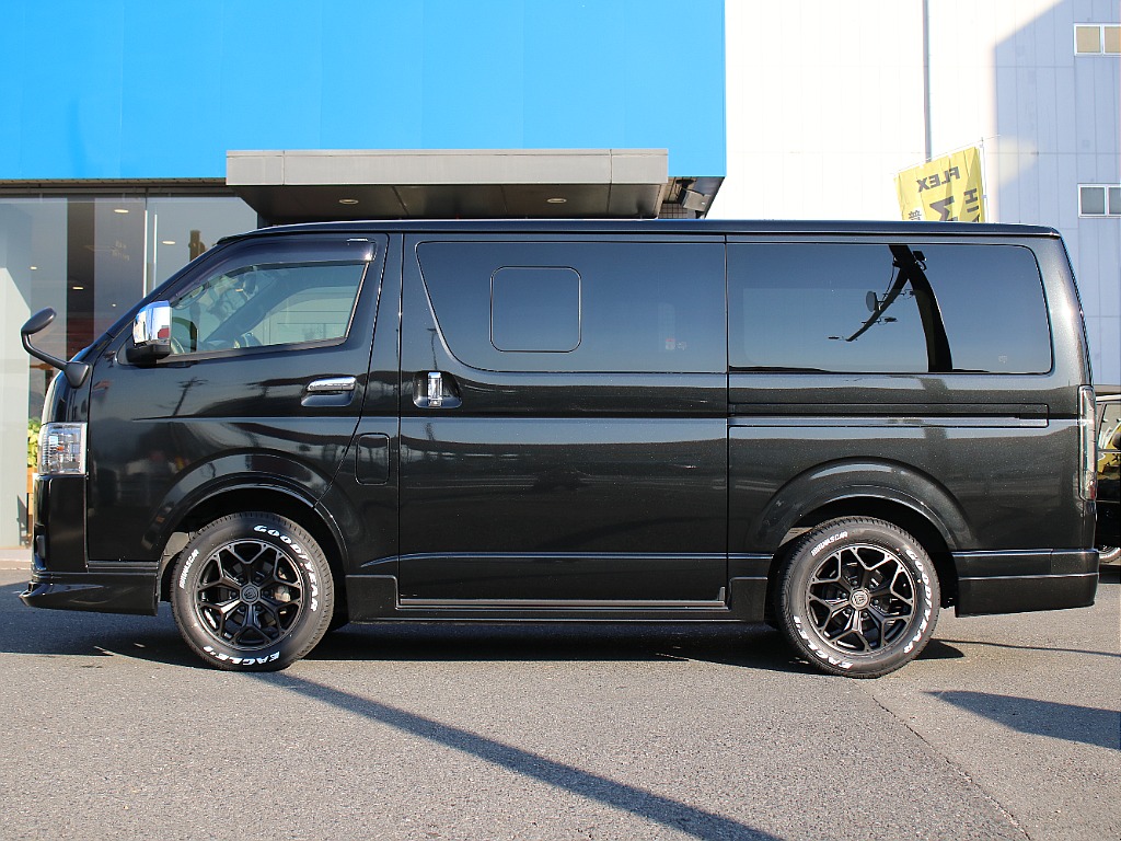 純正車高にエアロを装備することによってルックダウン効果があります！