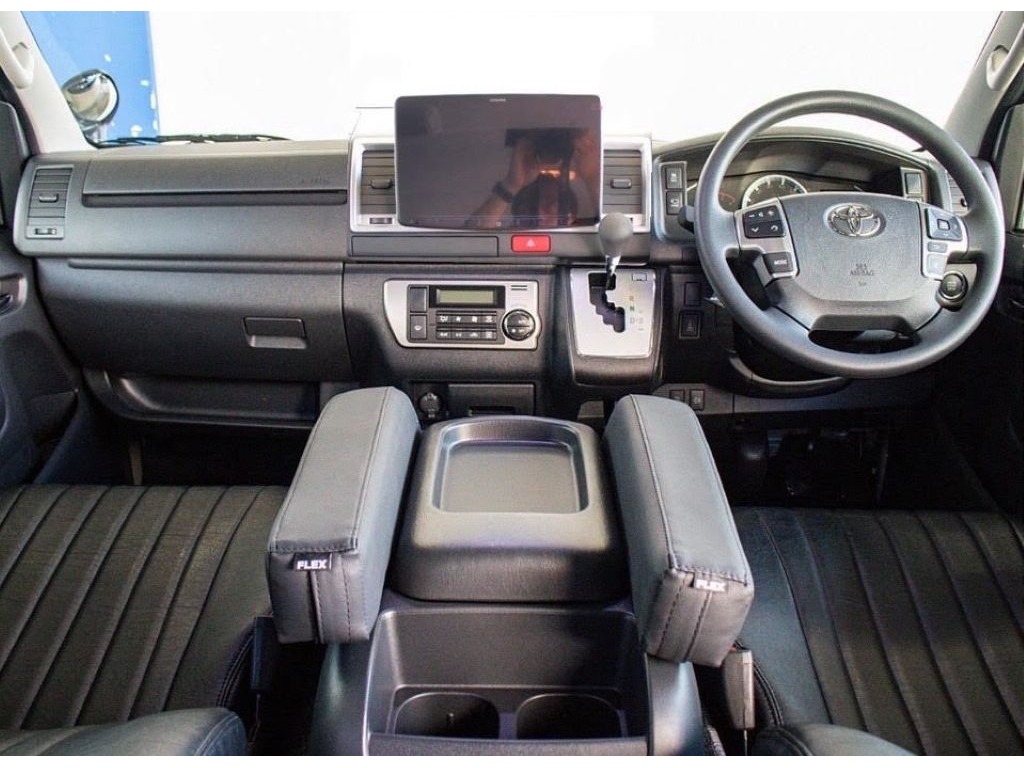 視認性の良いコックピット周りとなっております！