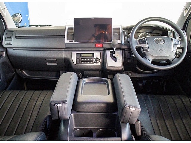 視認性の良いコックピット周りとなっております！