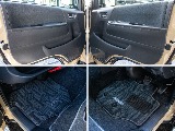 純正のフロアマットを前後装備しております！