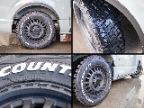 オリジナルNC1アルミホイールにトーヨーオープンカントリータイヤ16インチを装備してます！