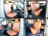 オリジナルシートカバーブラウンを装備！車内をブラウン調で統一してます！