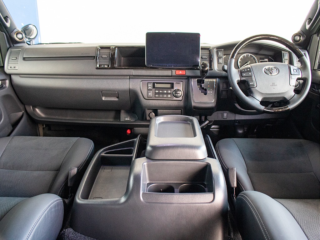 運転席周りのお写真になります！