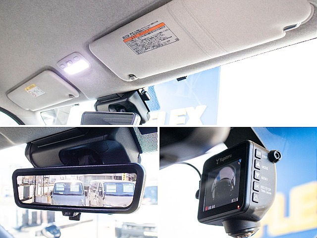 メーカーオプションのデジタルインナーミラーが搭載されています！