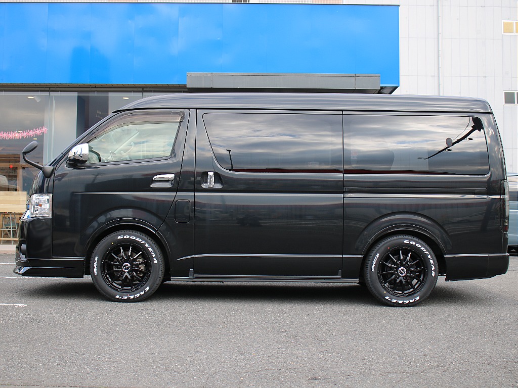 ローダウン施工されているお車になります！