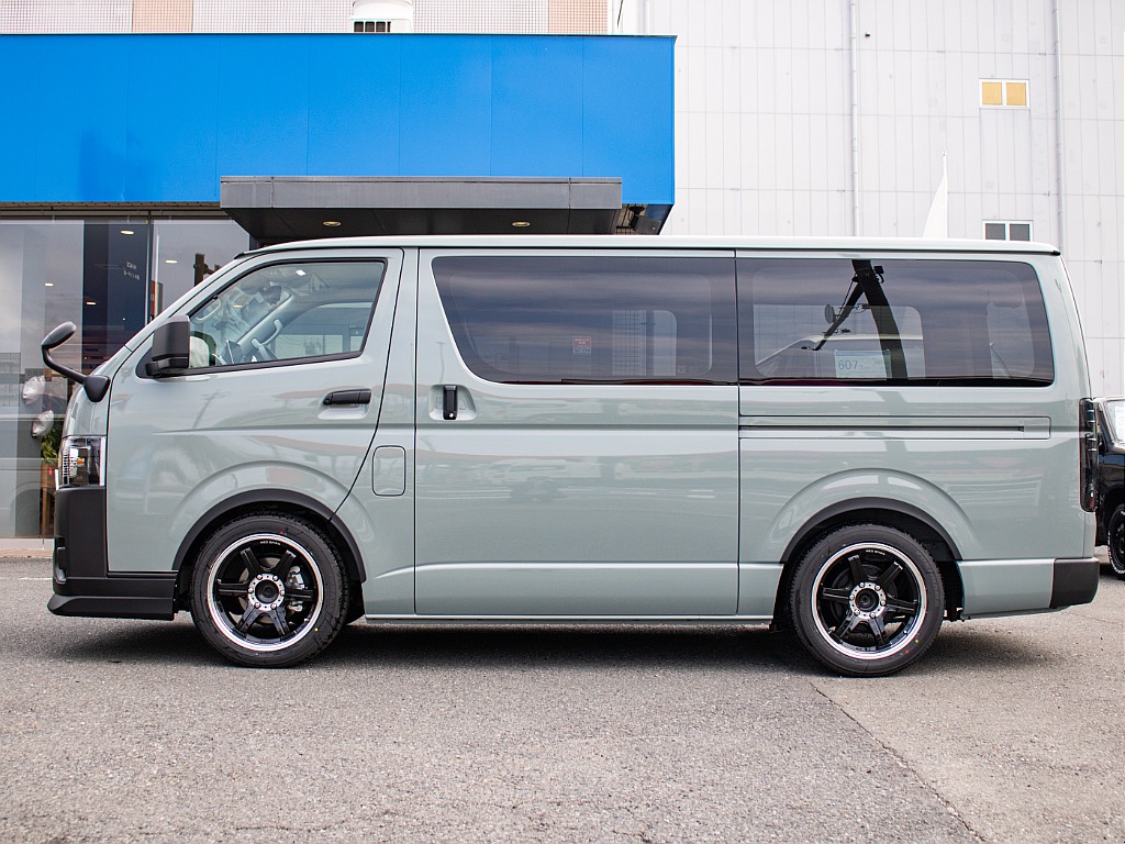 エアロパーツなどが装備されることによって足元がすっきりとした見た目になります！