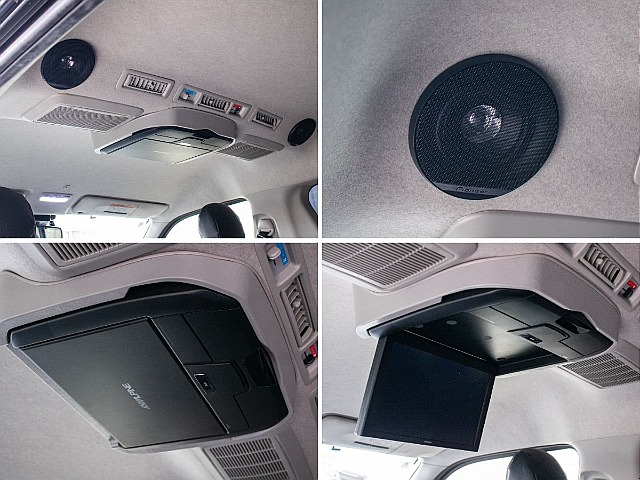 12.8インチのフリップダウンモニターにルーフスピーカーまで装備しております！