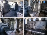 しっかり10人座れる純正配列シート！