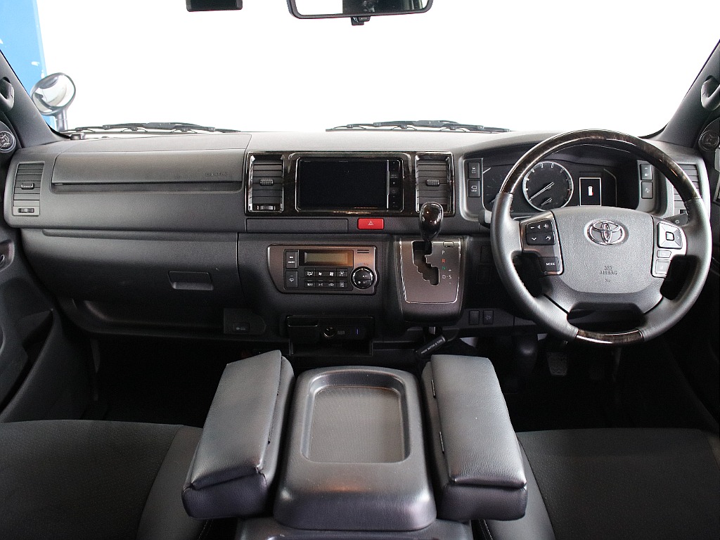 運転席周りのお写真になります！