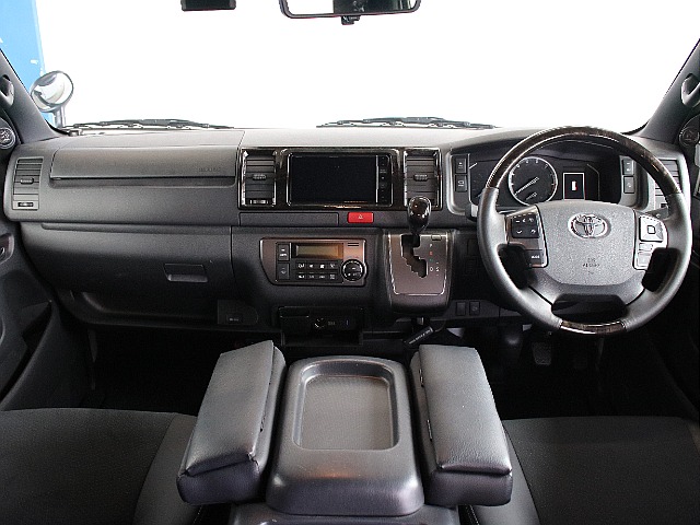 運転席周りのお写真になります！