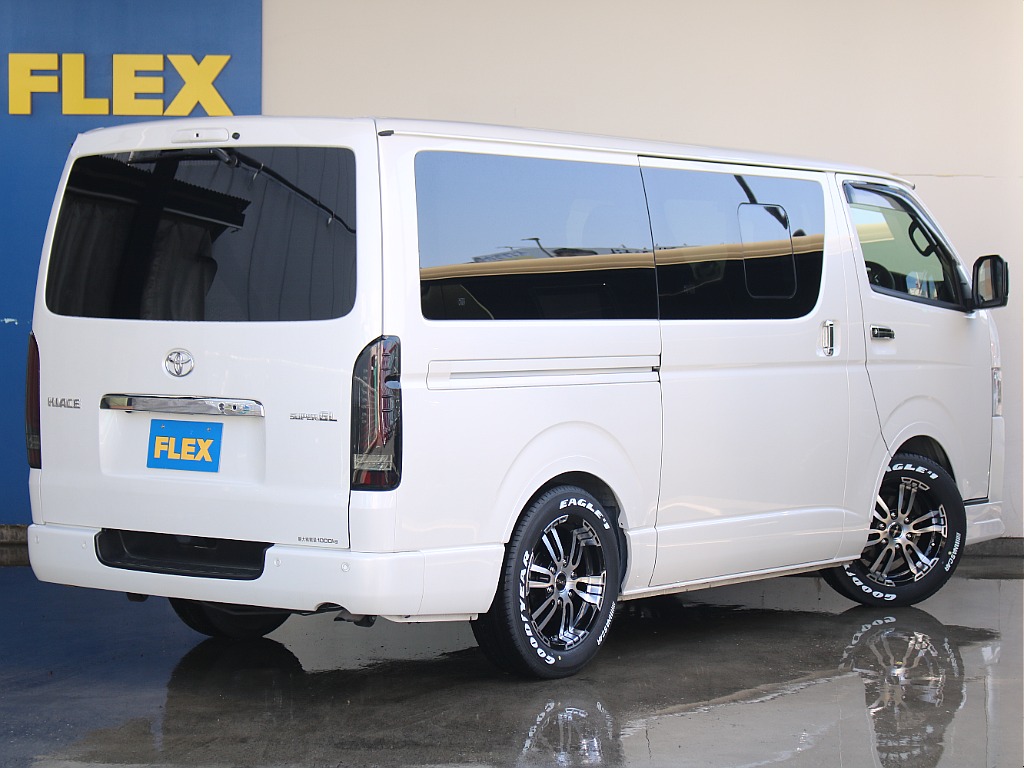 1.5インチのローダウン施工済み！見た目だけでなく乗り降りもしやすいです！