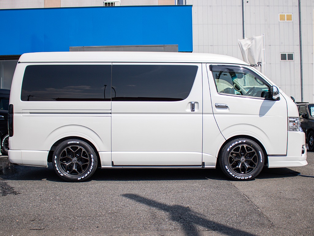 両側パワースライドドアの一台になります！