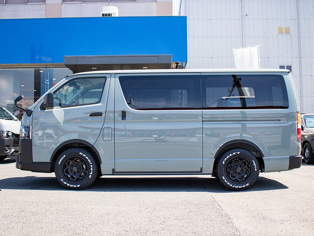 両側パワースライドドア付き！