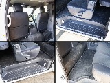 後部座席にもUI Vehicleのフロアマットを装備しております！