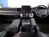 インテリアパネル3点セットが装備されてますので、運転席周りがおしゃれになってます！