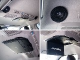 12.8インチのフリップダウンモニターにルーフスピーカーまで装備しております！