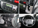 高級感のあるガングリップタイプのステアリング！見た目だけでなく実用性も兼ね備えてます！