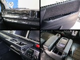 新品のオリジナルアームレストを両側装備！助手席側にはドリンクホルダーも付いてます！