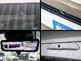 メーカーオプションのデジタルインナーミラー付きの車両になります！