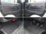 ドアの内側にも収納スペースがあります！