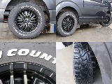 デルフ07の17インチアルミホイールにオープンカントリーR/Tのタイヤを装備しております！