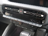 左右独立のエアコン操作スイッチ！