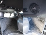 ルーフスピーカーも装備されており、後部座席の方も快適な車内空間をお楽しみいただけます！