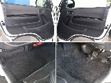 ドアパネルや足元の状態も良好です！