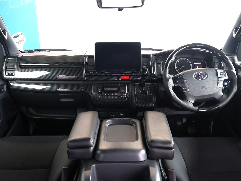総額483.1万円】トヨタ ハイエースバン 2.8 スーパーGL ダークプライム