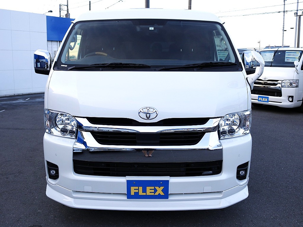 中古には見えないほど綺麗な令和５年式ハイエースワゴン！低走行6600kmのため、まだまだこれから活躍できる車両です！！