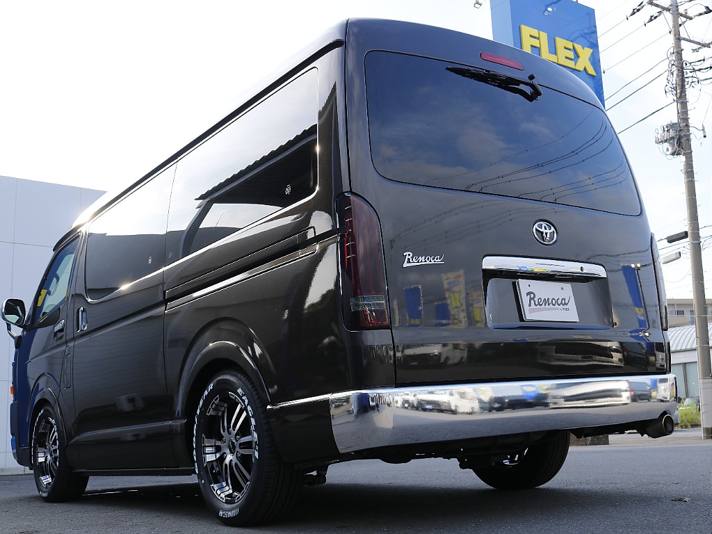 茨城県つくば市にハイエース専門の新車・中古車の展示場を展開！人気のグレード・年式をその場で見比べられます♪皆様のご来場、お問合せを心よりお待ちしております☆