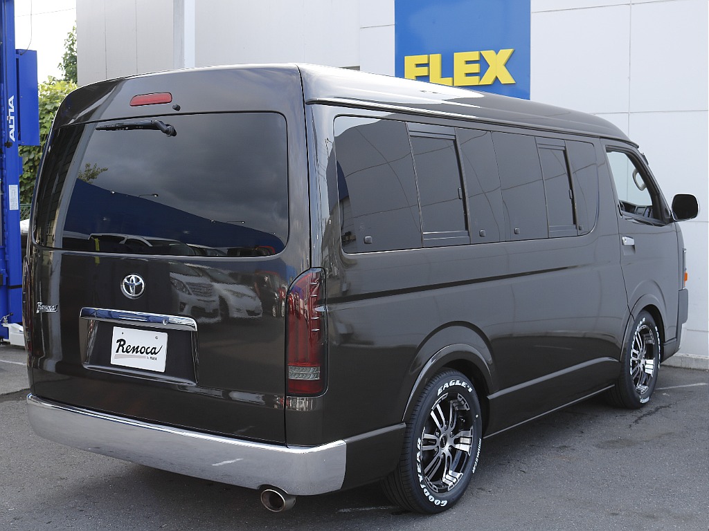 茨城県つくば市にハイエース専門の新車・中古車の展示場を展開！人気のグレード・年式をその場で見比べられます♪皆様のご来場、お問合せを心よりお待ちしております☆