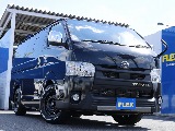 フロントリップ、グリル、ホイールをすべてマットブラックに統一、高級感を演出しております♪