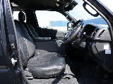 運転席周り☆　運転席、助手席シートカバー装着済み♪ シートカバーはフレックスオリジナル製品も複数ございます！お好みのシートカバーへ変更可能です♪