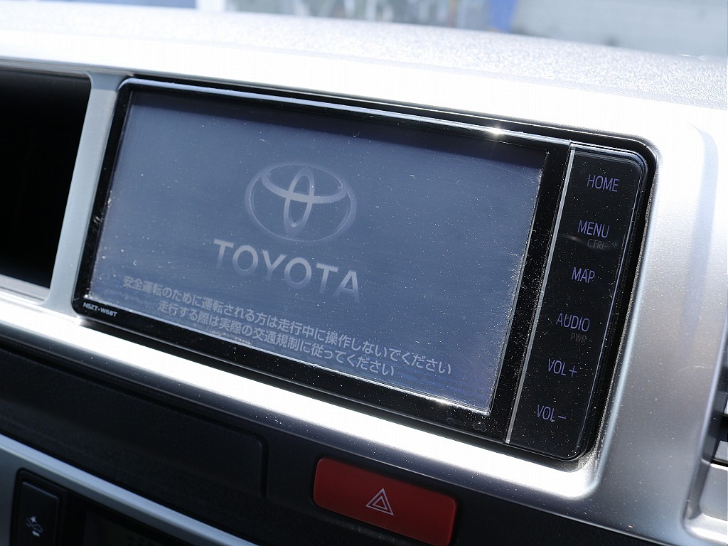 トヨタ ハイエース(8枚目)