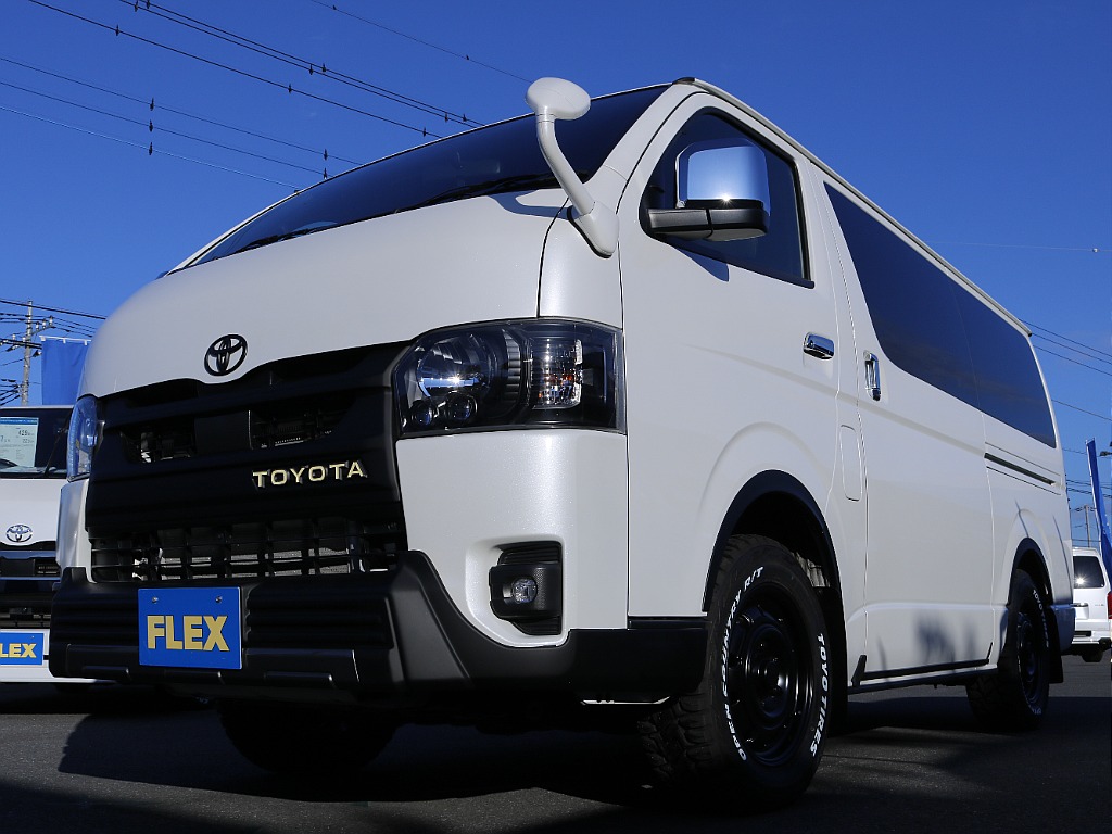 茨城県つくば市にハイエース専門の新車・中古車の展示場を展開！人気のグレード・年式をその場で見比べられます♪皆様のご来場、お問合せを心よりお待ちしております☆