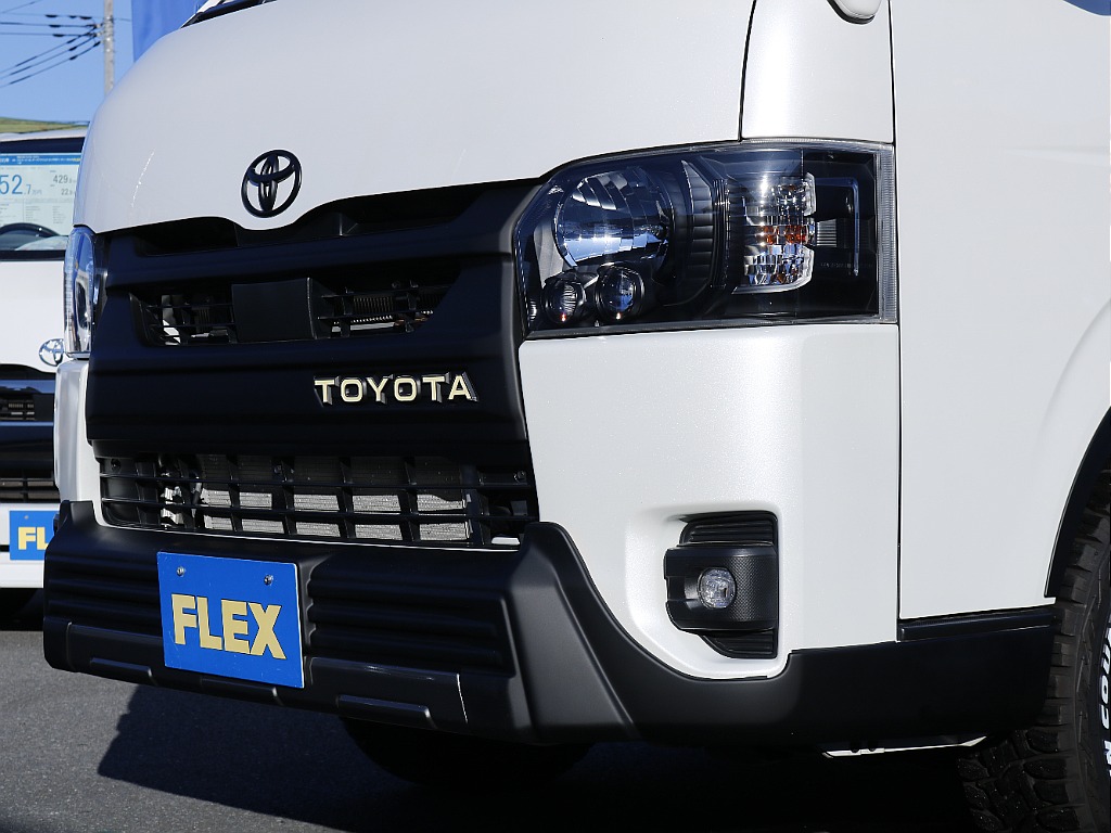 茨城県つくば市にハイエース専門の新車・中古車の展示場を展開！人気のグレード・年式をその場で見比べられます♪皆様のご来場、お問合せを心よりお待ちしております☆